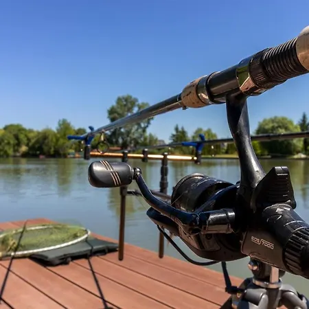 Kővágó Nagyfoki Holtág Casa de Férias Szarvas