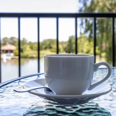 Kővágó Nagyfoki Holtág Casa de Férias Szarvas